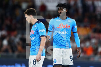 2021-10-24 - Andre' Anguissa (R) talks to Mario Rui (L) of Napoli during the Italian championship Serie A football match between AS Roma and SSC Napoli on October 24, 2021 at Stadio Olimpico in Rome, Italy - AS ROMA VS SSC NAPOLI - ITALIAN SERIE A - SOCCER