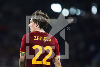 2021-10-24 - Nicolo' Zaniolo of Roma during the Italian championship Serie A football match between AS Roma and SSC Napoli on October 24, 2021 at Stadio Olimpico in Rome, Italy - AS ROMA VS SSC NAPOLI - ITALIAN SERIE A - SOCCER