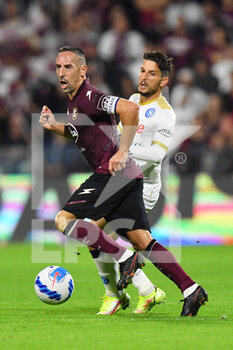 2021-10-31 - Salernitana's forward Franck Ribery and Napoli's forward Dries Mertens in action  - US SALERNITANA VS SSC NAPOLI - ITALIAN SERIE A - SOCCER
