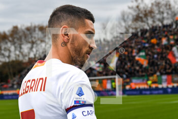 2021-11-07 - Roma's Lorenzo Pellegrini  portrait during warm up - VENEZIA FC VS AS ROMA - ITALIAN SERIE A - SOCCER