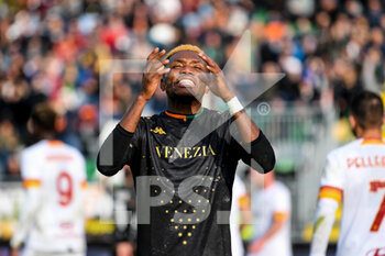 2021-11-07 - Venezia’s David Okereke  disappointment - VENEZIA FC VS AS ROMA - ITALIAN SERIE A - SOCCER