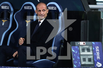 2021-11-20 - Massimiliano Allegri head coach of Juventus reacts during the Italian championship Serie A football match between SS Lazio and Juventus FC on November 20, 2021 at Stadio Olimpico in Rome, Italy - SS LAZIO VS JUVENTUS FC - ITALIAN SERIE A - SOCCER