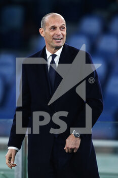 2021-11-20 - Massimiliano Allegri head coach of Juventus smiles during the Italian championship Serie A football match between SS Lazio and Juventus FC on November 20, 2021 at Stadio Olimpico in Rome, Italy - SS LAZIO VS JUVENTUS FC - ITALIAN SERIE A - SOCCER