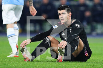 2021-11-20 - Alvaro Morata of Juventus in reacts during the Italian championship Serie A football match between SS Lazio and Juventus FC on November 20, 2021 at Stadio Olimpico in Rome, Italy - SS LAZIO VS JUVENTUS FC - ITALIAN SERIE A - SOCCER