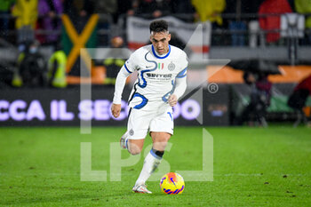 2021-11-27 - Inter's Lautaro Martínez portrait in action - VENEZIA FC VS INTER FC - ITALIAN SERIE A - SOCCER