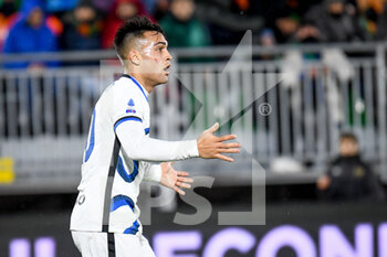 2021-11-27 - Inter's Lautaro Martínez reacts - VENEZIA FC VS INTER FC - ITALIAN SERIE A - SOCCER