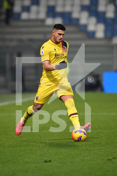 2021-12-22 - Kevin Bonifazi (Bologna Fc) in action - US SASSUOLO VS BOLOGNA FC - ITALIAN SERIE A - SOCCER