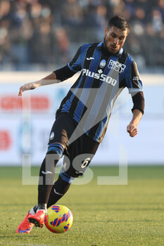 2021-12-18 - Jose Luis Palomino (Atalanta Bergamasca Calcio) in action - ATALANTA BC VS AS ROMA - ITALIAN SERIE A - SOCCER