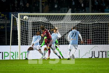 2021-10-17 - Mirko Antonucci (Cittadella) tries to score a goal - AS CITTADELLA VS SPAL - ITALIAN SERIE B - SOCCER