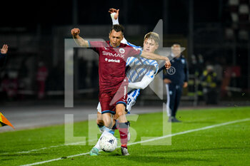 2021-10-17 - Amedeo Benedetti (Cittadella) hindered by Lorenzo Colombo (SPAL) - AS CITTADELLA VS SPAL - ITALIAN SERIE B - SOCCER