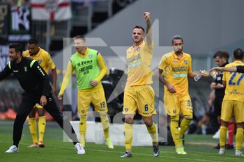 2021-10-23 - FROSINONE, ITALY - October 23 :  Federico Gatti of Frosinone celebrates after scores  the opening  goal during    soccer match between  Frosinone  and Ascoli at Stadio Benito Stirpe on October 23,2021  in Frosinone Italy 


 - FROSINONE CALCIO VS ASCOLI CALCIO - ITALIAN SERIE B - SOCCER