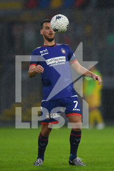 2021-11-01 - FROSINONE, ITALY -  November 1 :  Milos Vulic  of  Crotone in action  during the  Serie A  soccer match between  Frosinone and Crotone Stadio Benito Stirpe on November 1,2021 in Frosinone Italy  - FROSINONE CALCIO VS FC CROTONE - ITALIAN SERIE B - SOCCER