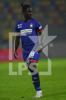 2021-11-01 - FROSINONE, ITALY -  November 1 :  Brian Oddei  of  Crotone in action  during the  Serie A  soccer match between  Frosinone and Crotone Stadio Benito Stirpe on November 1,2021 in Frosinone Italy  - FROSINONE CALCIO VS FC CROTONE - ITALIAN SERIE B - SOCCER