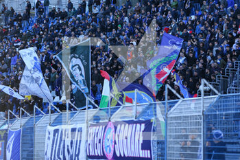2021-11-06 - Como 1907 fans support their team by clapping their hands and singing - COMO 1907 VS AC PERUGIA - ITALIAN SERIE B - SOCCER