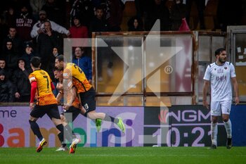 2021-11-27 - Mattia Viviani celebrates after scoring a gol 1-0 - BENEVENTO CALCIO VS REGGINA 1914 - ITALIAN SERIE B - SOCCER