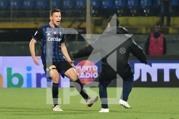2021-11-30 - Davide Marsura (Pisa) celebrates after scoring the goal of 1-0 - AC PISA VS AC PERUGIA - ITALIAN SERIE B - SOCCER