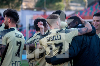 2021-12-18 - Cohen (Pisa) celebrates a gol  0-1 - COSENZA CALCIO VS AC PISA - ITALIAN SERIE B - SOCCER