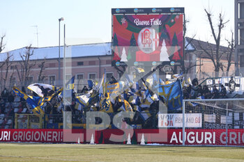 2021-12-18 - Parma Calcio 1913 fans wave flags - US ALESSANDRIA VS PARMA CALCIO - ITALIAN SERIE B - SOCCER
