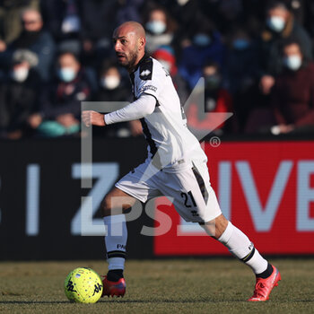 2021-12-18 - Pasquale Schiattarella (Parma Calcio 1913) in action - US ALESSANDRIA VS PARMA CALCIO - ITALIAN SERIE B - SOCCER