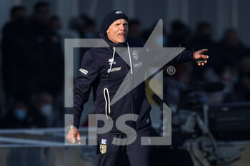 2021-12-18 - Giuseppe Carillo (Parma Calcio 1913) gestures - US ALESSANDRIA VS PARMA CALCIO - ITALIAN SERIE B - SOCCER