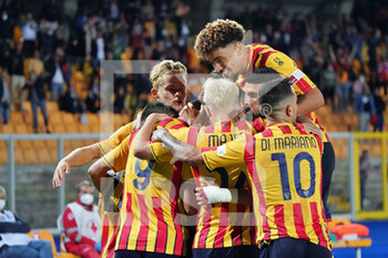 2021-10-01 - US Lecce celebrates after scoring a goal of 1-0 - US LECCE VS AC MONZA - ITALIAN SERIE B - SOCCER
