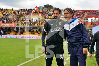2021-11-01 - coach Filippo Inzaghi (Brescia Calcio) and coach Fabio Caserta (Benevento Calcio) - BENEVENTO CALCIO VS BRESCIA CALCIO - ITALIAN SERIE B - SOCCER