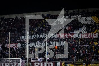 2021-12-12 - Reggio fans banner - REGGINA VS ALESSANDRIA - ITALIAN SERIE B - SOCCER