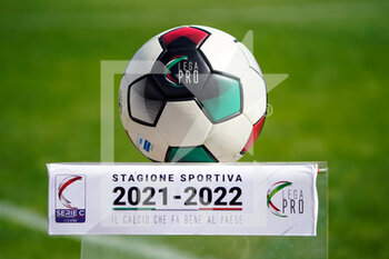 2021-09-19 - Il pallone ufficiale della Serie C - PIACENZA VS PRO PATRIA - ITALIAN SERIE C - SOCCER