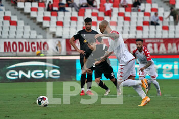 2021-09-05 - Simone Simeri (SSC Bari) mette a segno il goal del  4-0 (rig.) - BARI VS MONTEROSI - ITALIAN SERIE C - SOCCER