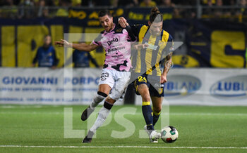 2021-10-04 - Giuseppe Fella (23) Palermo F.C. e Magnus Troest (20) S.S. Juve Stabia - JUVE STABIA VS PALERMO - ITALIAN SERIE C - SOCCER