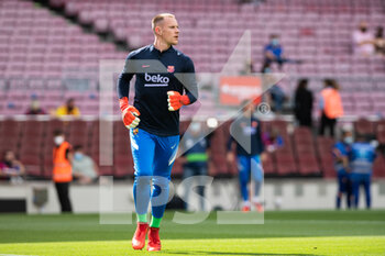 2021-08-29 - Marc Andre Ter Stegen of FC Barcelona warms up during the Spanish championship La Liga football match between FC Barcelona and Getafe CF on August 29, 2021 at Camp Nou stadium in Barcelona, Spain - Photo Marc Gonzalez Aloma / Spain DPPI / DPPI - FC BARCELONA VS GETAFE CF - SPANISH LA LIGA - SOCCER