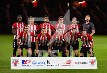 2021-09-11 - Players of Athletic Club pose for photo during the Spanish league, La Liga Santander, football match played between Athletic Club and RCD Mallorca at San Mames stadium on September 11, 2021 in Bilbao, Spain - ATHLETIC CLUB VS RCD MALLORCA - SPANISH LA LIGA - SOCCER