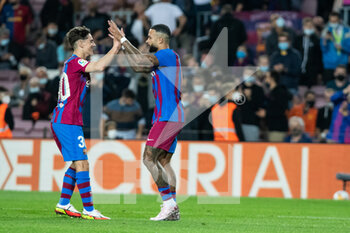 2021-10-17 - Memphis Depay of FC Barcelona celebrates a goal with Gavi during the Spanish championship La Liga football match between FC Barcelona and Valencia CF on October 17, 2021 at Camp Nou stadium in Barcelona, Spain - FC BARCELONA VS VALENCIA CF - SPANISH LA LIGA - SOCCER