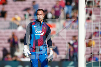 2021-10-24 - Marc-Andre ter Stegen of FC Barcelona warms up during the Spanish championchip La Liga football match between FC Barcelona and Real Madrid on October 24, 2021 at Camp Nou stadium in Barcelona, Spain - FC BARCELONA VS REAL MADRID - SPANISH LA LIGA - SOCCER