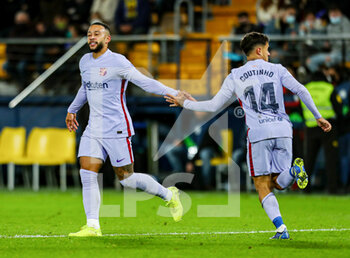2021-11-27 - Philippe Coutinho and Memphis Depay of FC Barcelona during the Spanish championship La Liga football match between Villarreal CF and FC Barcelona on November 27, 2021 at the Ceramica Stadium in Valencia, Spain - VILLARREAL CF VS FC BARCELONA - SPANISH LA LIGA - SOCCER