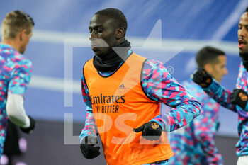 2021-12-01 - Ferland Mendy of Real Madrid warms up during the Spanish championship La liga football match between Real Madrid and Athletic Club on December 1, 2021 at Santiago Bernabeu stadium in Madrid, Spain - REAL MADRID VS ATHLETIC CLUB - SPANISH LA LIGA - SOCCER