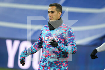 2021-12-01 - Lucas Vazquez of Real Madrid warms up during the Spanish championship La liga football match between Real Madrid and Athletic Club on December 1, 2021 at Santiago Bernabeu stadium in Madrid, Spain - REAL MADRID VS ATHLETIC CLUB - SPANISH LA LIGA - SOCCER