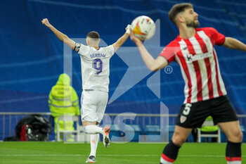 2021-12-01 - Karim Benzema of Real Madrid celebrates a goal during the Spanish championship La liga football match between Real Madrid and Athletic Club on December 1, 2021 at Santiago Bernabeu stadium in Madrid, Spain - REAL MADRID VS ATHLETIC CLUB - SPANISH LA LIGA - SOCCER