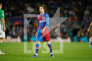 2021-12-04 - Riqui Puig of FC Barcelona during the Spanish championship La Liga football match between FC Barcelona and Real Betis Balompie on December 4, 2021 at Camp Nou Stadium in Barcelona, Spain - FC BARCELONA VS REAL BETIS BALOMPIE - SPANISH LA LIGA - SOCCER