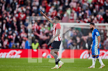 2021-12-19 - Inaki Williams of Athletic Club celebrates his goal during the Spanish championship La Liga football match between Athletic Club and Real Betis Balompie on December 19, 2021 at San Mames stadium in Bilbao, Spain - ATHLETIC CLUB VS REAL BETIS BALOMPIE - SPANISH LA LIGA - SOCCER