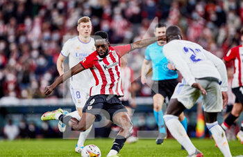 2021-12-22 - Inaki Williams of Athletic Club during the Spanish championship La Liga football match between Athletic Club and Real Madrid CF on December 22, 2021 at San Mames stadium in Bilbao, Spain - ATHLETIC CLUB VS REAL MADRID CF - SPANISH LA LIGA - SOCCER