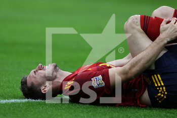 2021-10-06 - Aymeric Laporte of Spain injured during the UEFA Nations League Finals 2021 semi-final football match between Italy and Spain at Giuseppe Meazza Stadium, Milan, Italy on October 06, 2021 - SEMIFINALE 2021 - ITALIA VS SPAGNA - UEFA NATIONS LEAGUE - SOCCER