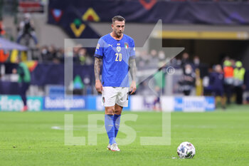 2021-10-06 - Federico Bernardeschi of Italy in action during the UEFA Nations League Finals 2021 semi-final football match between Italy and Spain at Giuseppe Meazza Stadium, Milan, Italy on October 06, 2021 - SEMIFINALE 2021 - ITALIA VS SPAGNA - UEFA NATIONS LEAGUE - SOCCER