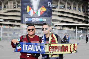 2021-10-06 - Fans attend during the UEFA Nations League Finals 2021 semi-final football match between Italy and Spain at Giuseppe Meazza Stadium, Milan, Italy on October 06, 2021 - SEMIFINALE 2021 - ITALIA VS SPAGNA - UEFA NATIONS LEAGUE - SOCCER