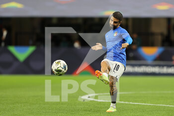2021-10-06 - Lorenzo Insigne of Italy warms up during the UEFA Nations League Finals 2021 semi-final football match between Italy and Spain at Giuseppe Meazza Stadium, Milan, Italy on October 06, 2021 - SEMIFINALE 2021 - ITALIA VS SPAGNA - UEFA NATIONS LEAGUE - SOCCER