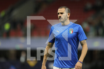 2021-10-06 - Leonardo Bonucci of Italy warms up during the UEFA Nations League Finals 2021 semi-final football match between Italy and Spain at Giuseppe Meazza Stadium, Milan, Italy on October 06, 2021 - SEMIFINALE 2021 - ITALIA VS SPAGNA - UEFA NATIONS LEAGUE - SOCCER