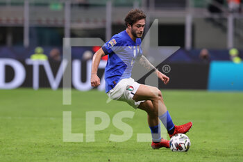 2021-10-06 - Davide Calabria of Italy in action during the UEFA Nations League Finals 2021 semi-final football match between Italy and Spain at Giuseppe Meazza Stadium, Milan, Italy on October 06, 2021 - SEMIFINALE 2021 - ITALIA VS SPAGNA - UEFA NATIONS LEAGUE - SOCCER
