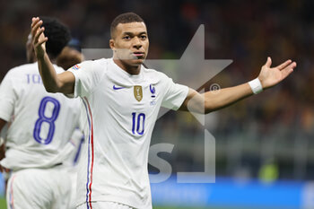10/10/2021 - Kylian Mbappe of France celebrates after scoring a goal during the UEFA Nations League Finals 2021 final footballl match between Spain and France at Giuseppe Meazza Stadium, Milan, Italy on October 10, 2021 - FINALE - SPAGNA VS FRANCIA - UEFA NATIONS LEAGUE - CALCIO