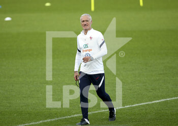 2021-10-08 - Coach of France Didier Deschamps during the French team training session in preparation for the UEFA Nations League final on October 8, 2021 at Stadio Olimpico Grande Torino in Turin, Italy - FRENCH TEAM TRAINING IN PREPARATION FOR THE UEFA NATIONS LEAGUE FINAL - UEFA NATIONS LEAGUE - SOCCER