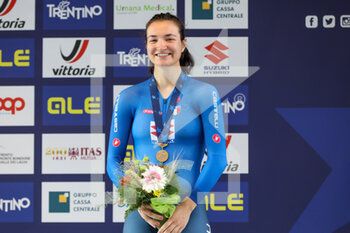 2021-09-09 - Elena Pirrone (ITA) bronze medal on the podium - UEC ROAD EUROPEAN CHAMPIONSHIPS - UNDER 23 WOMEN INDIVIDUAL TIME TRIAL - STREET - CYCLING